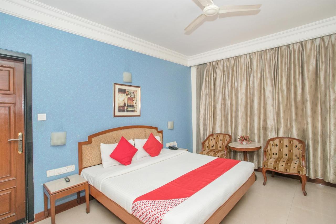 Oyo 579 Hotel Aab Бангалор Экстерьер фото