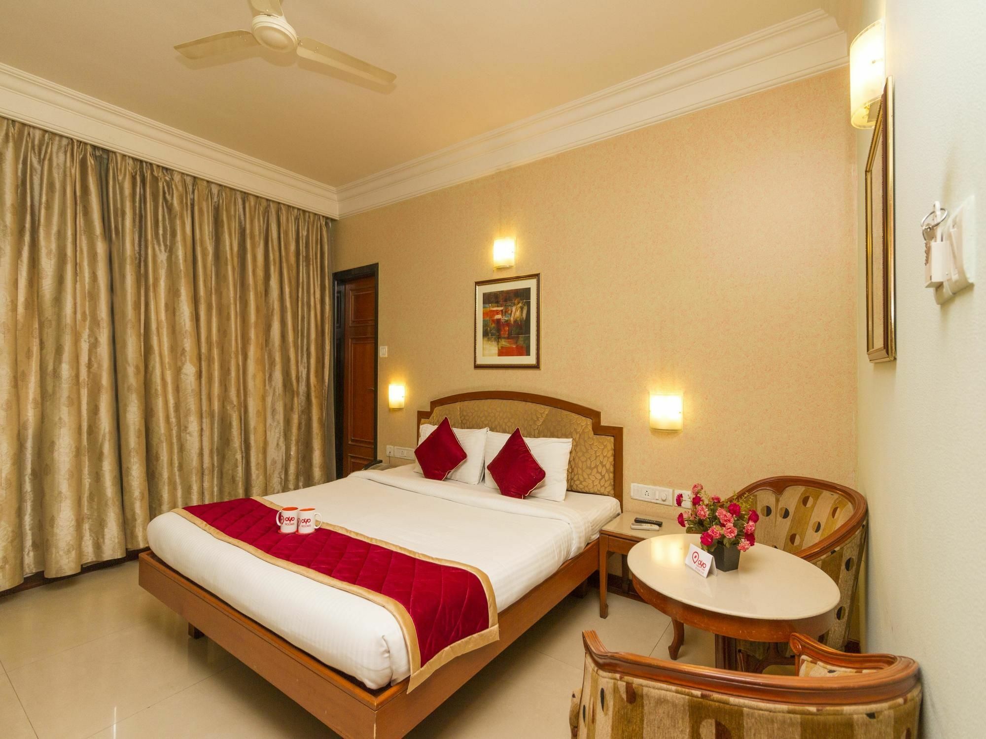 Oyo 579 Hotel Aab Бангалор Экстерьер фото