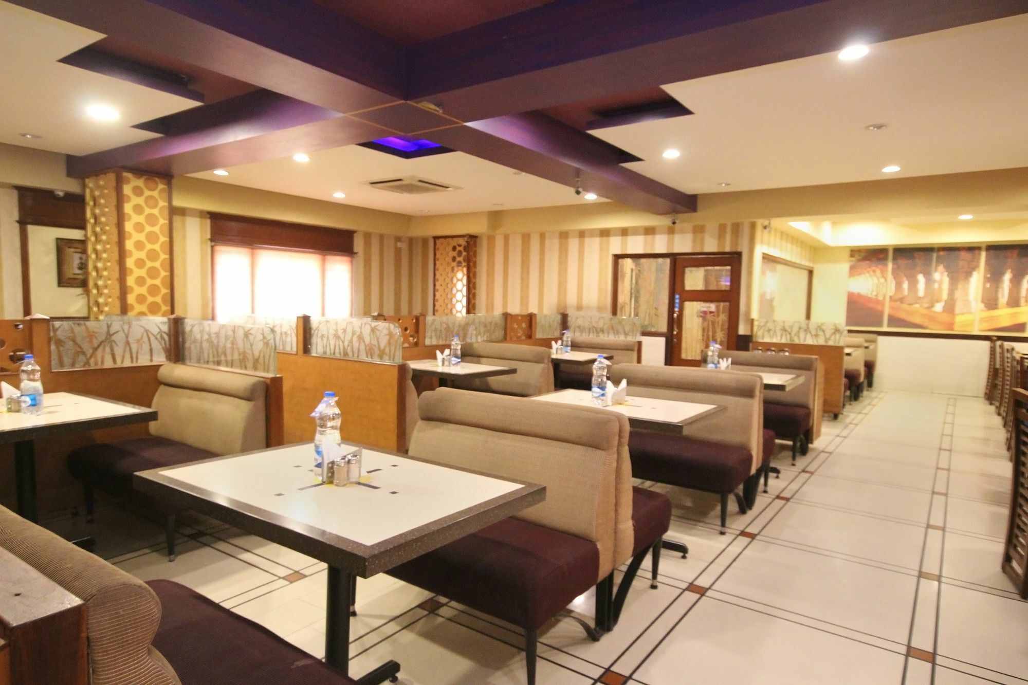 Oyo 579 Hotel Aab Бангалор Экстерьер фото